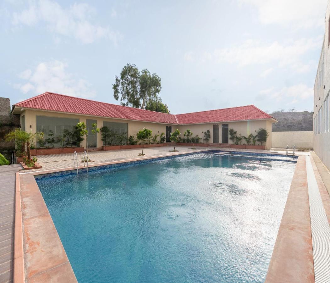 Hotel Pandora Grand, Udaipur- Nestled In Nature Wrapped In Luxury Buitenkant foto